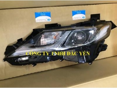 Đèn pha Camry 2019 bản 2.0G