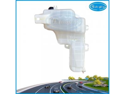 Bình Nước Rửa Kính Avanza 2020