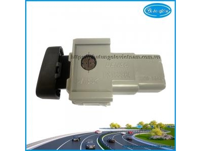 Công Tắc A/C Innova 2015