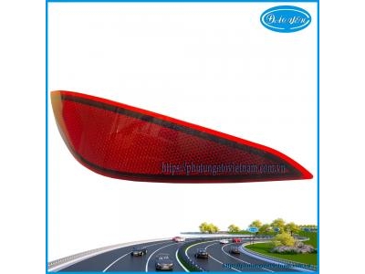 Đèn Phản Quang Cản Sau Toyota Rush 2020