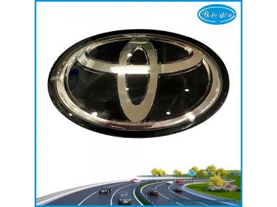 Lô Gô mặt Ga lăng ( Ca Lăng ) Innova Cross 2023