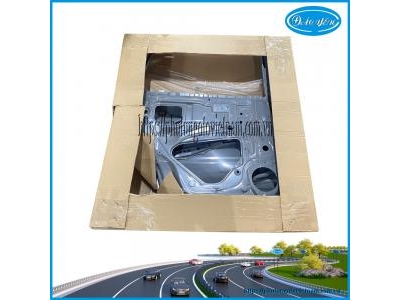 Cửa Sau Innova Cross 2023