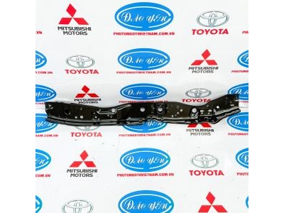 Xương trên két nước Innova Cross 2023 53205-VT030