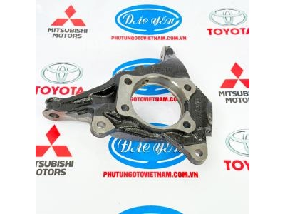 Ngỗng Moay Ơ ( Trụ Lái ) Innova Cross 2023 43211-VT020, 43212-VT020