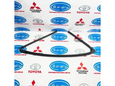 Ron U Chặn Kính Cửa Trước Yaris Cross 2023 68151-BZ280, 68141-BZ280