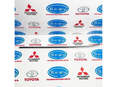 Lông Mi Ngoài Cửa Sau Yaris Cross 2023 68164-BZ290, 68163-BZ290