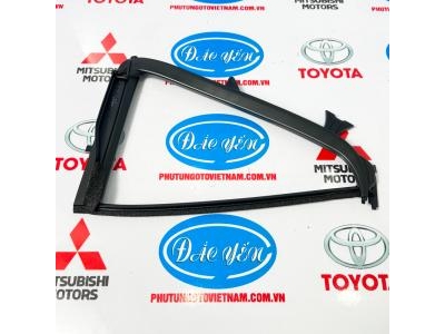 Ron Kính Chết Sau Yaris Cross 2023 68189-BZ130, 68188-BZ130