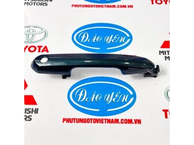 Tay Nắm Cửa Trước Innova Cross 2023 69210-VT010-B2, 69210-VT030-B2