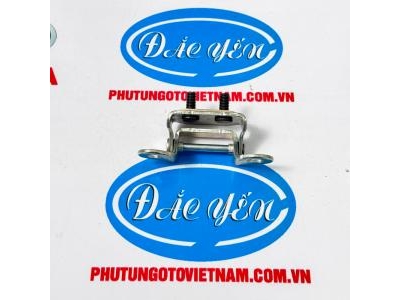 Bản Lề Cốp Sau Innova Cross 2024 68810-VT020