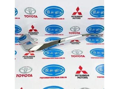 Nẹp Xi Cản Trước Trên Mitsubishi Xpander Cross 2021 6407A395, 6407A396