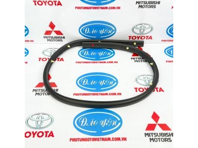 Ron Ốp Chân Kính Mitsubishi Xpander 2020 5902A287