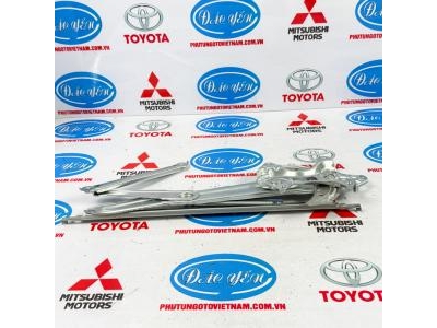 Compa Kính Trước Innova Cross 2023 69801-VT010, 69802-VT010