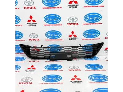 Lưới Cản Trước Hilux 2019 53112-YP050