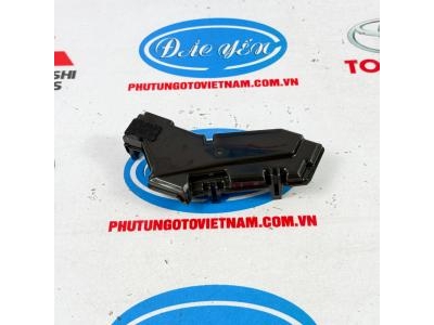 Ốp Hộp Relay Fortuner 2018 82663-0K080