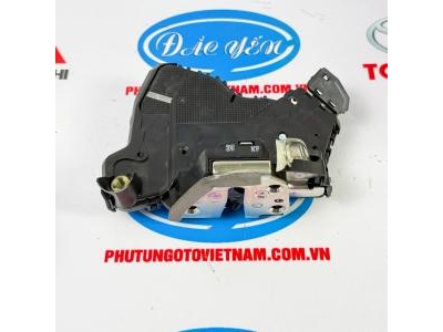 Khóa Ngậm Cửa Trước Vios 2010 69030-02360
