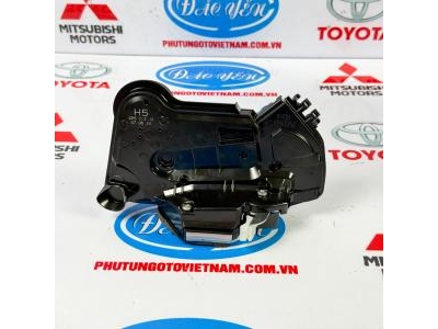 Khóa Ngậm Cửa Trước Altis 2023 69030-02480, 69040-02450