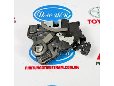Khóa Ngậm Cửa Trước Hiace 2015 69030-26151,69040-26131