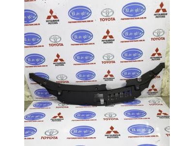 Ốp Che Khóa Capo Toyota Camry 2015 53295-06160