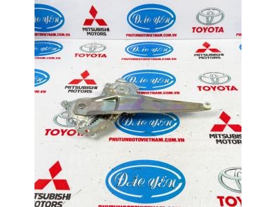Compa Kính Sau Toyota Veloz 69804-BZ100, 69803-BZ100