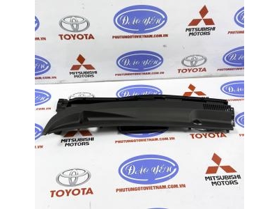Ốp Chân Kính Chắn Gió Innova 2015 55709-0K111, 55708-0K111